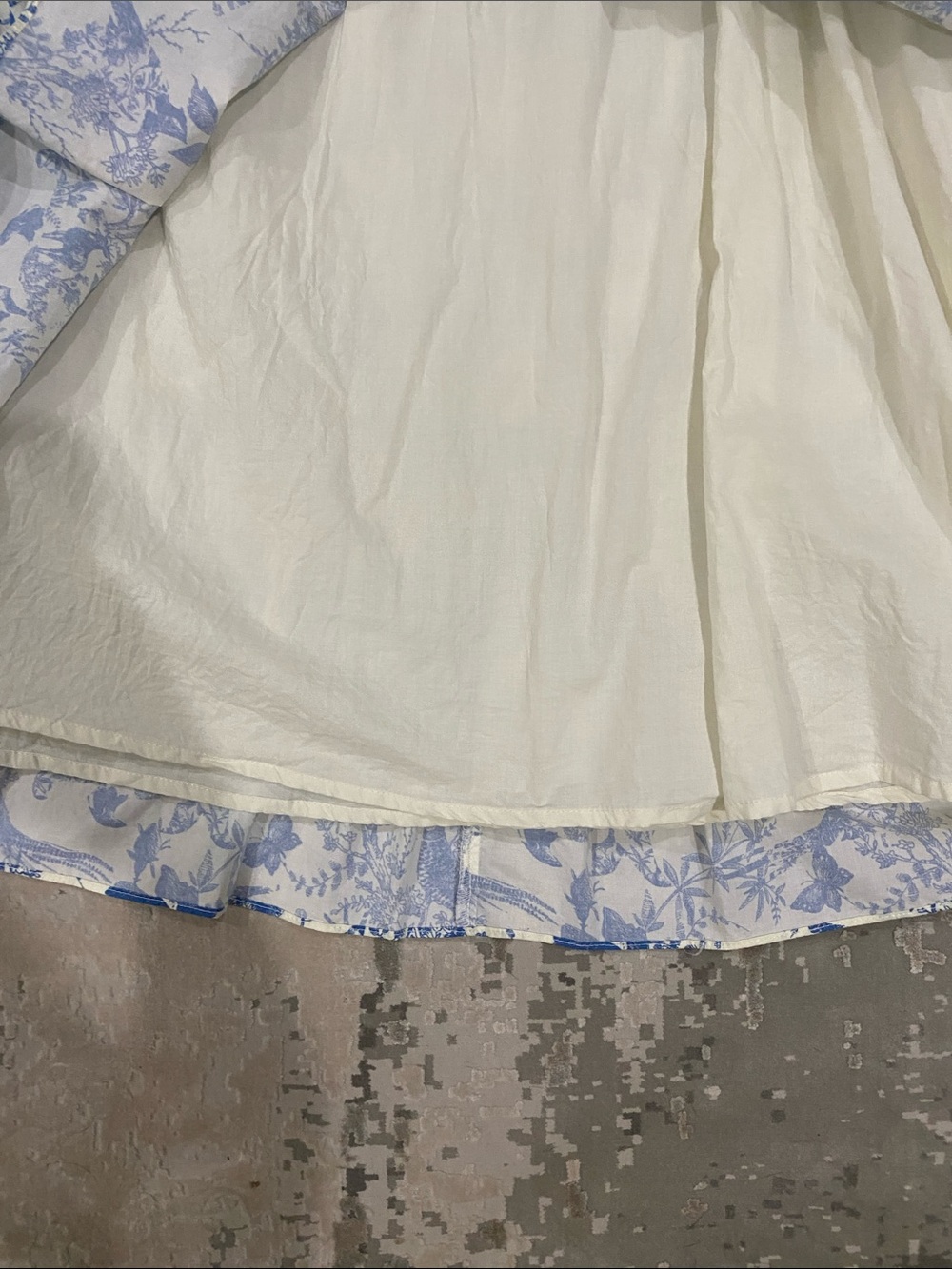 Hyacinth House beautiful blue and white toile dress - Picture 4 of 7